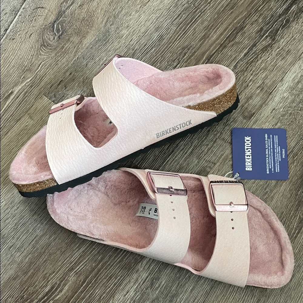 NWT, NWOB, Birkenstock Arizona Shearling Sandals

Desert Dust Light Rose size 38 - Picture 4 of 5